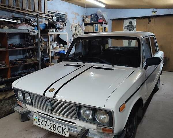 Белый ВАЗ 2103, объемом двигателя 1.45 л и пробегом 60 тыс. км за 900 $, фото 1 на Automoto.ua