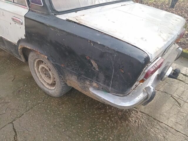 Білий ВАЗ 2103, об'ємом двигуна 1.6 л та пробігом 182 тис. км за 415 $, фото 6 на Automoto.ua