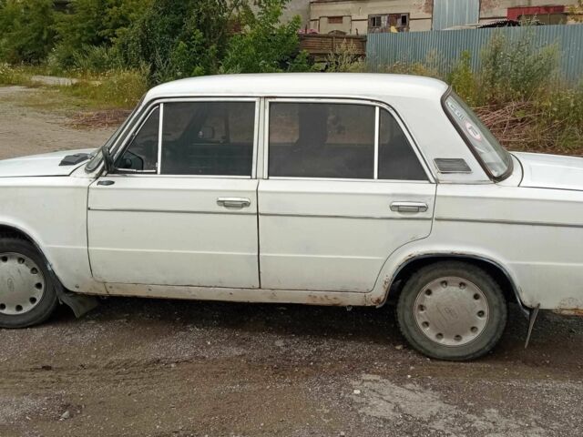 Белый ВАЗ 2103, объемом двигателя 1.5 л и пробегом 170 тыс. км за 450 $, фото 1 на Automoto.ua