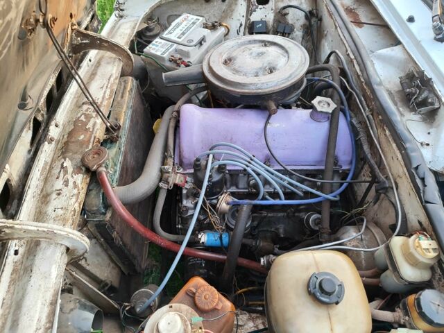 Белый ВАЗ 2103, объемом двигателя 1.5 л и пробегом 3 тыс. км за 650 $, фото 6 на Automoto.ua