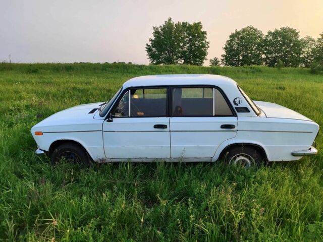 Белый ВАЗ 2103, объемом двигателя 1.5 л и пробегом 3 тыс. км за 650 $, фото 3 на Automoto.ua
