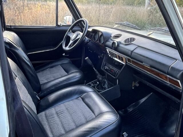 Белый ВАЗ 2103, объемом двигателя 1.5 л и пробегом 80 тыс. км за 1100 $, фото 10 на Automoto.ua