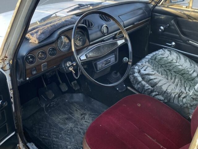 Білий ВАЗ 2103, об'ємом двигуна 1.6 л та пробігом 398 тис. км за 550 $, фото 6 на Automoto.ua