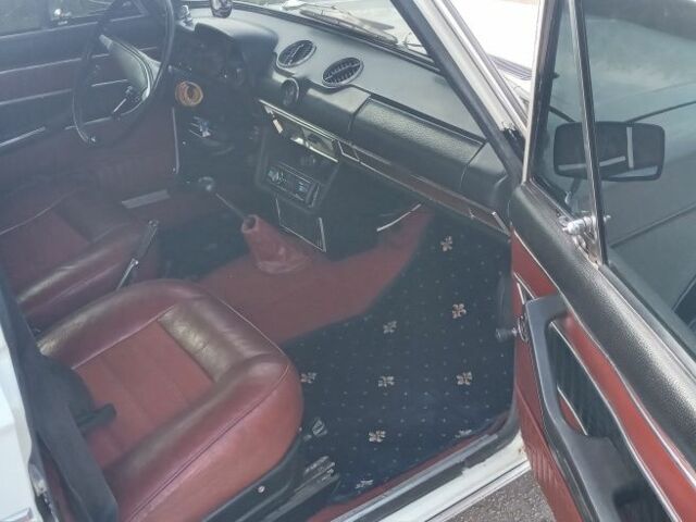 Білий ВАЗ 2103, об'ємом двигуна 1.5 л та пробігом 140 тис. км за 1446 $, фото 5 на Automoto.ua