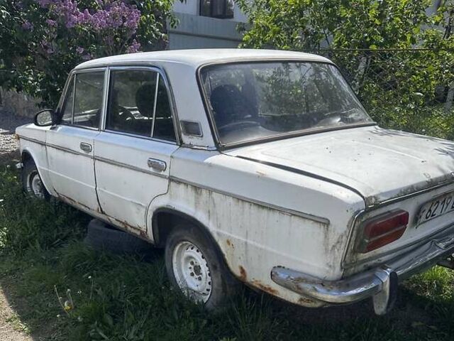 Белый ВАЗ 2103, объемом двигателя 0 л и пробегом 92 тыс. км за 350 $, фото 4 на Automoto.ua