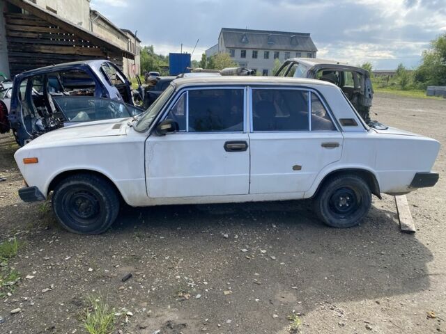 Белый ВАЗ 2103, объемом двигателя 1.5 л и пробегом 79 тыс. км за 350 $, фото 3 на Automoto.ua