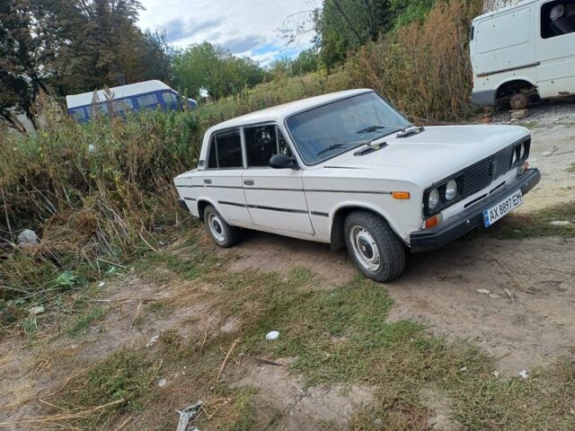 Белый ВАЗ 2103, объемом двигателя 1.45 л и пробегом 150 тыс. км за 532 $, фото 2 на Automoto.ua