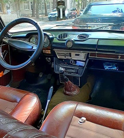 Белый ВАЗ 2103, объемом двигателя 1.5 л и пробегом 100 тыс. км за 1000 $, фото 3 на Automoto.ua