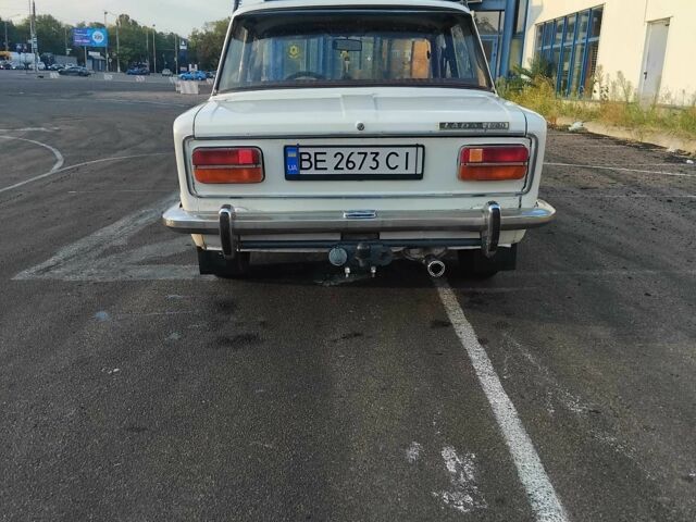 Белый ВАЗ 2103, объемом двигателя 1.5 л и пробегом 67 тыс. км за 1050 $, фото 3 на Automoto.ua