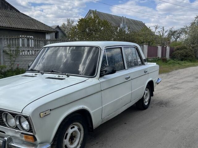Белый ВАЗ 2103, объемом двигателя 1.5 л и пробегом 3 тыс. км за 699 $, фото 2 на Automoto.ua