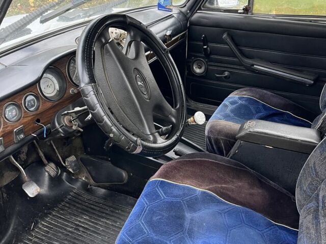 Белый ВАЗ 2103, объемом двигателя 0 л и пробегом 3 тыс. км за 310 $, фото 4 на Automoto.ua