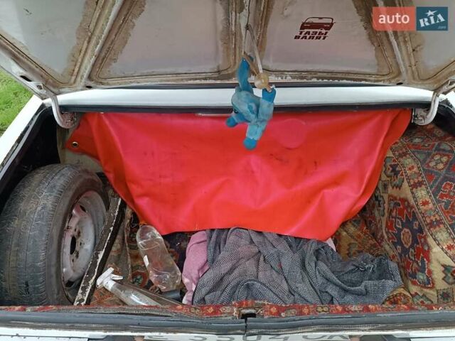 Білий ВАЗ 2103, об'ємом двигуна 1.5 л та пробігом 250 тис. км за 450 $, фото 4 на Automoto.ua