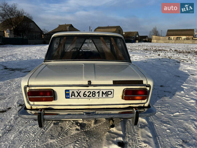 Белый ВАЗ 2103, объемом двигателя 1.45 л и пробегом 100 тыс. км за 1969 $, фото 1 на Automoto.ua