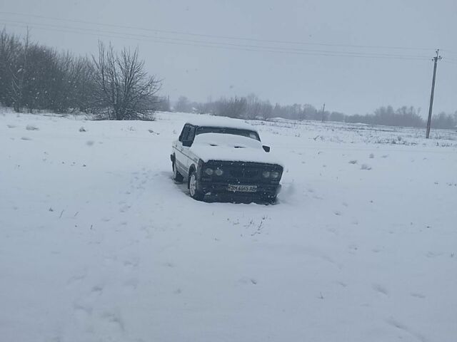 Белый ВАЗ 2103, объемом двигателя 1.5 л и пробегом 81 тыс. км за 419 $, фото 1 на Automoto.ua