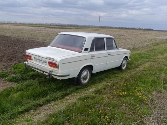 Белый ВАЗ 2103, объемом двигателя 0 л и пробегом 140 тыс. км за 1050 $, фото 4 на Automoto.ua