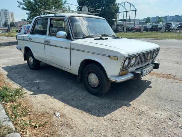 Белый ВАЗ 2103, объемом двигателя 1.5 л и пробегом 174 тыс. км за 384 $, фото 1 на Automoto.ua