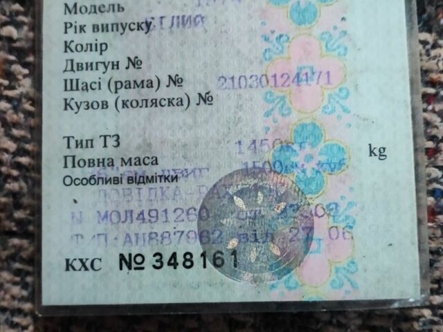 Белый ВАЗ 2103, объемом двигателя 2 л и пробегом 86 тыс. км за 285 $, фото 3 на Automoto.ua