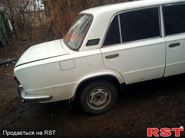 Белый ВАЗ 2103, объемом двигателя 1.3 л и пробегом 143 тыс. км за 500 $, фото 1 на Automoto.ua