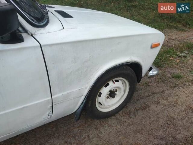 Белый ВАЗ 2103, объемом двигателя 1.5 л и пробегом 110 тыс. км за 700 $, фото 3 на Automoto.ua