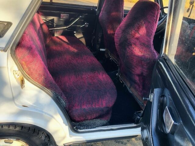 Белый ВАЗ 2103, объемом двигателя 0 л и пробегом 789 тыс. км за 1000 $, фото 4 на Automoto.ua