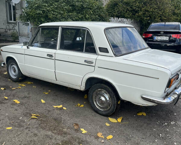 ВАЗ 2103 1979 в Каменское - Днепродзержинск на Automoto.ua Белый ВАЗ 2103, объемом двигателя 1.3 л и пробегом 88 тыс. км за 546 $, фото 6 на Automoto.ua