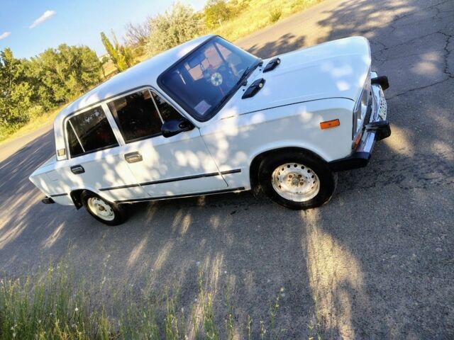 Белый ВАЗ 2103, объемом двигателя 0 л и пробегом 789 тыс. км за 1000 $, фото 1 на Automoto.ua