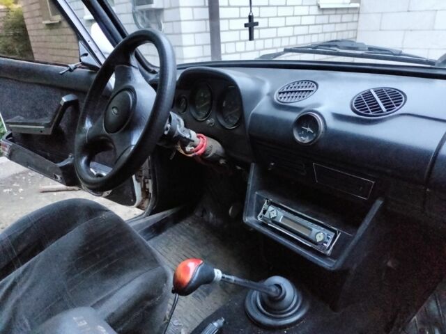 Білий ВАЗ 2103, об'ємом двигуна 2 л та пробігом 30 тис. км за 403 $, фото 3 на Automoto.ua