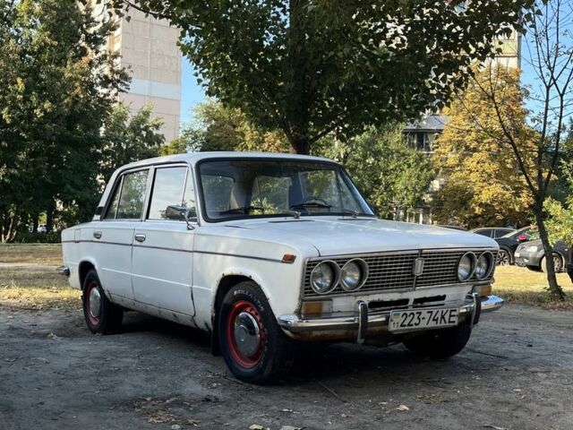 Білий ВАЗ 2103, об'ємом двигуна 1.5 л та пробігом 348 тис. км за 600 $, фото 2 на Automoto.ua