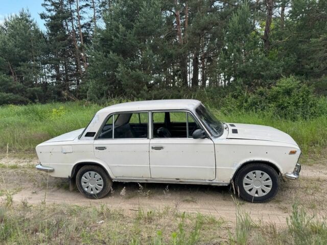 Белый ВАЗ 2103, объемом двигателя 0 л и пробегом 74 тыс. км за 349 $, фото 1 на Automoto.ua