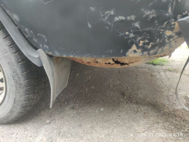 Белый ВАЗ 2103, объемом двигателя 1.5 л и пробегом 200 тыс. км за 600 $, фото 4 на Automoto.ua