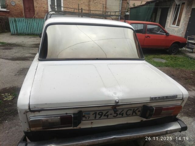 Белый ВАЗ 2103, объемом двигателя 1.5 л и пробегом 200 тыс. км за 600 $, фото 3 на Automoto.ua