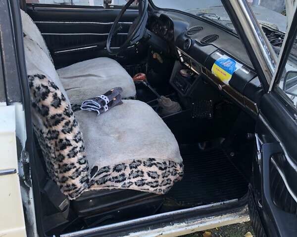 Белый ВАЗ 2103, объемом двигателя 1.3 л и пробегом 100 тыс. км за 1000 $, фото 5 на Automoto.ua