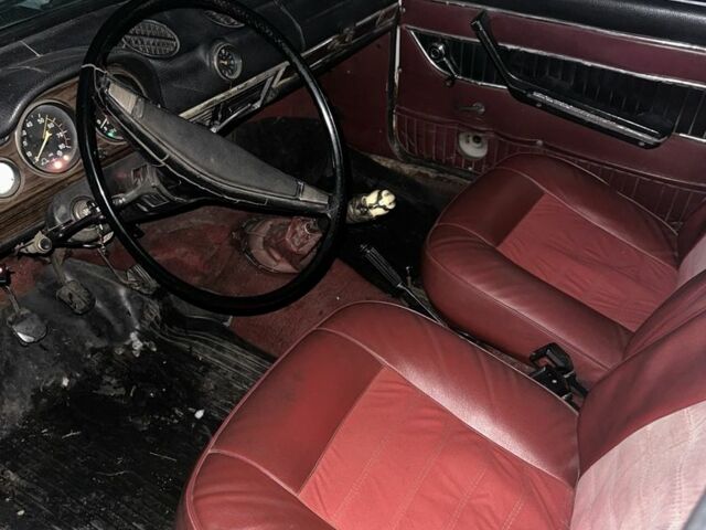 Белый ВАЗ 2103, объемом двигателя 1.5 л и пробегом 39 тыс. км за 714 $, фото 3 на Automoto.ua