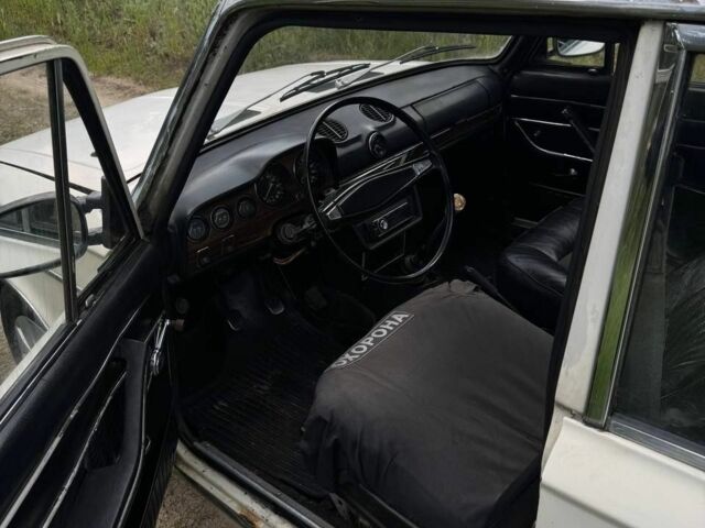 Белый ВАЗ 2103, объемом двигателя 0 л и пробегом 74 тыс. км за 349 $, фото 4 на Automoto.ua