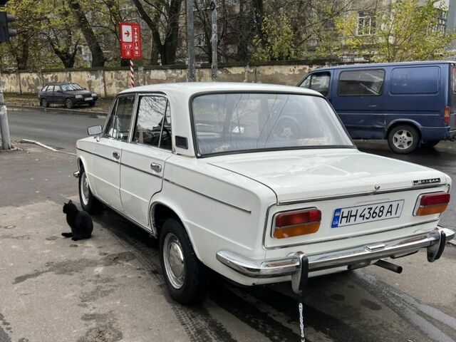 Белый ВАЗ 2103, объемом двигателя 1.5 л и пробегом 68 тыс. км за 2550 $, фото 3 на Automoto.ua