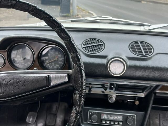 Белый ВАЗ 2103, объемом двигателя 1.5 л и пробегом 68 тыс. км за 2550 $, фото 6 на Automoto.ua