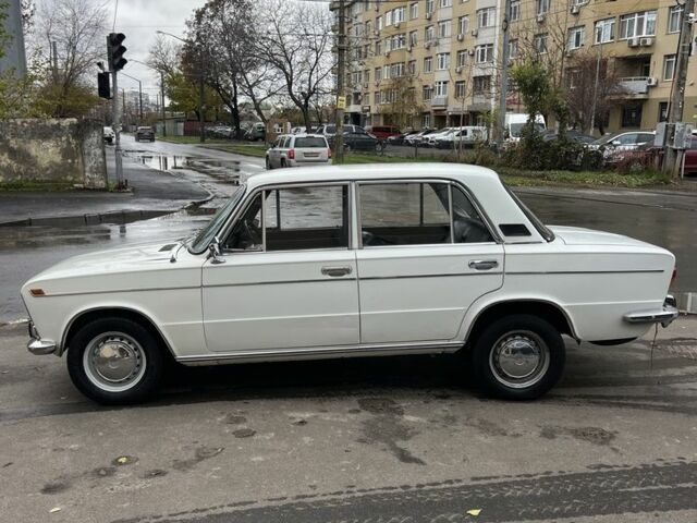 Белый ВАЗ 2103, объемом двигателя 1.5 л и пробегом 68 тыс. км за 2550 $, фото 4 на Automoto.ua