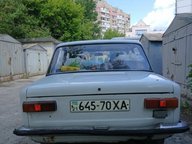 Белый ВАЗ 2103, объемом двигателя 1.3 л и пробегом 200 тыс. км за 400 $, фото 2 на Automoto.ua