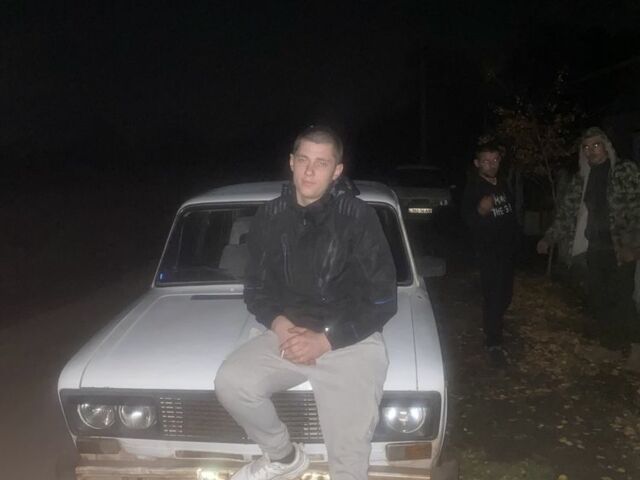 Белый ВАЗ 2103, объемом двигателя 0 л и пробегом 60 тыс. км за 824 $, фото 2 на Automoto.ua