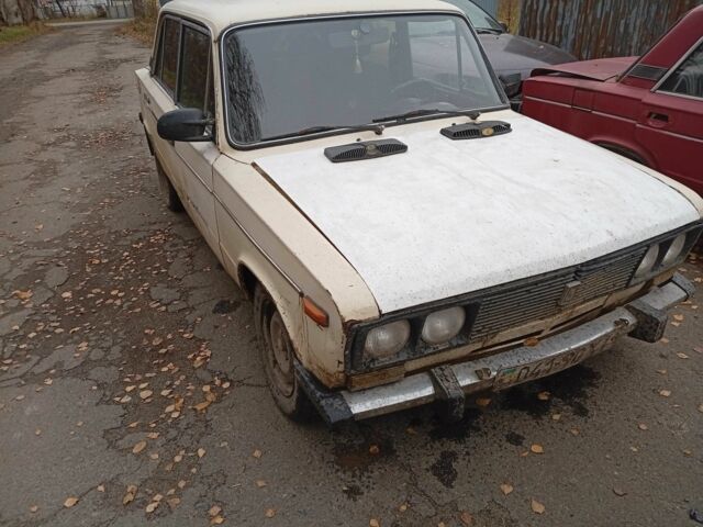 Белый ВАЗ 2103, объемом двигателя 1.5 л и пробегом 270 тыс. км за 270 $, фото 2 на Automoto.ua