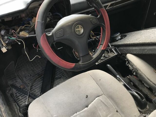 Белый ВАЗ 2103, объемом двигателя 1.6 л и пробегом 99 тыс. км за 132 $, фото 3 на Automoto.ua