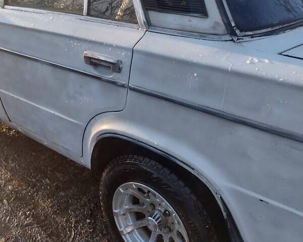Белый ВАЗ 2103, объемом двигателя 1.6 л и пробегом 150 тыс. км за 450 $, фото 2 на Automoto.ua