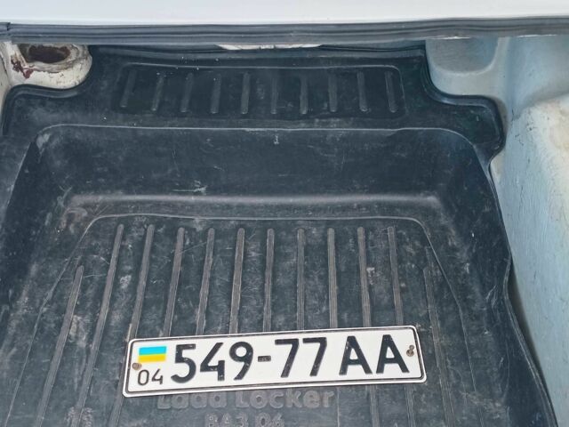 Белый ВАЗ 2103, объемом двигателя 1.5 л и пробегом 55 тыс. км за 500 $, фото 2 на Automoto.ua