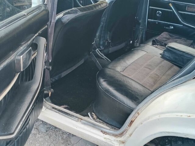 Белый ВАЗ 2103, объемом двигателя 1.5 л и пробегом 55 тыс. км за 500 $, фото 5 на Automoto.ua