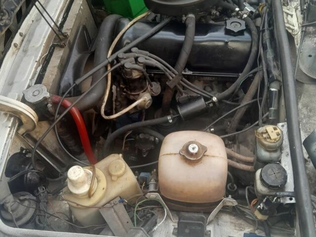 Белый ВАЗ 2103, объемом двигателя 0 л и пробегом 240 тыс. км за 357 $, фото 7 на Automoto.ua