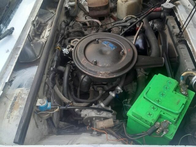 Белый ВАЗ 2103, объемом двигателя 0 л и пробегом 240 тыс. км за 357 $, фото 5 на Automoto.ua