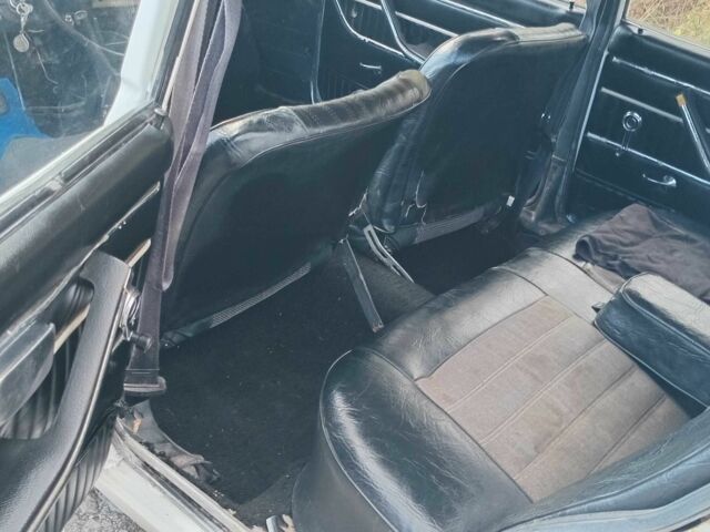 Белый ВАЗ 2103, объемом двигателя 1.5 л и пробегом 55 тыс. км за 500 $, фото 7 на Automoto.ua