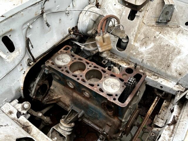 Білий ВАЗ 2103, об'ємом двигуна 0 л та пробігом 65 тис. км за 170 $, фото 15 на Automoto.ua