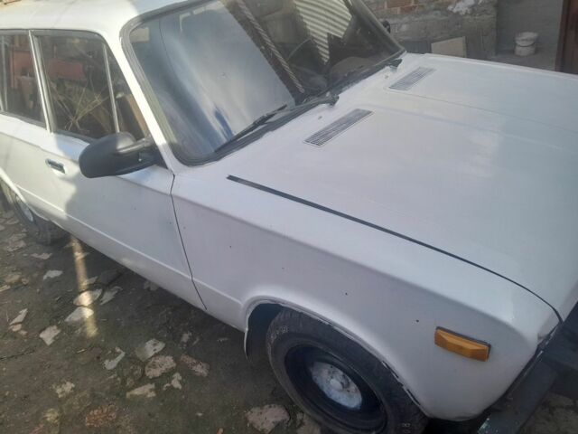 Белый ВАЗ 2103, объемом двигателя 0 л и пробегом 240 тыс. км за 357 $, фото 3 на Automoto.ua