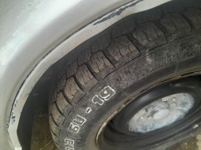 Белый ВАЗ 2103, объемом двигателя 0 л и пробегом 240 тыс. км за 357 $, фото 4 на Automoto.ua